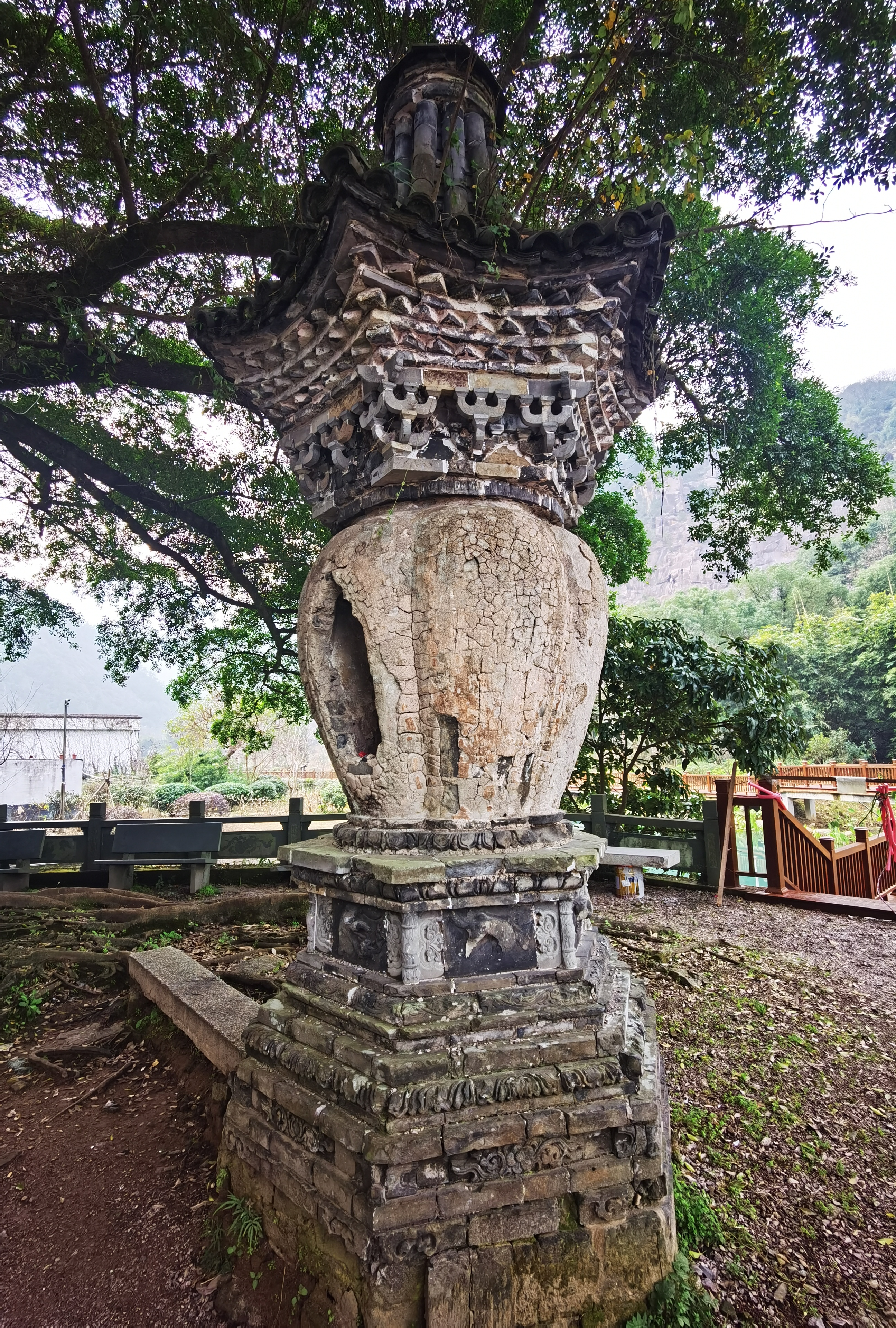 护法寺砖塔旅行图片 1