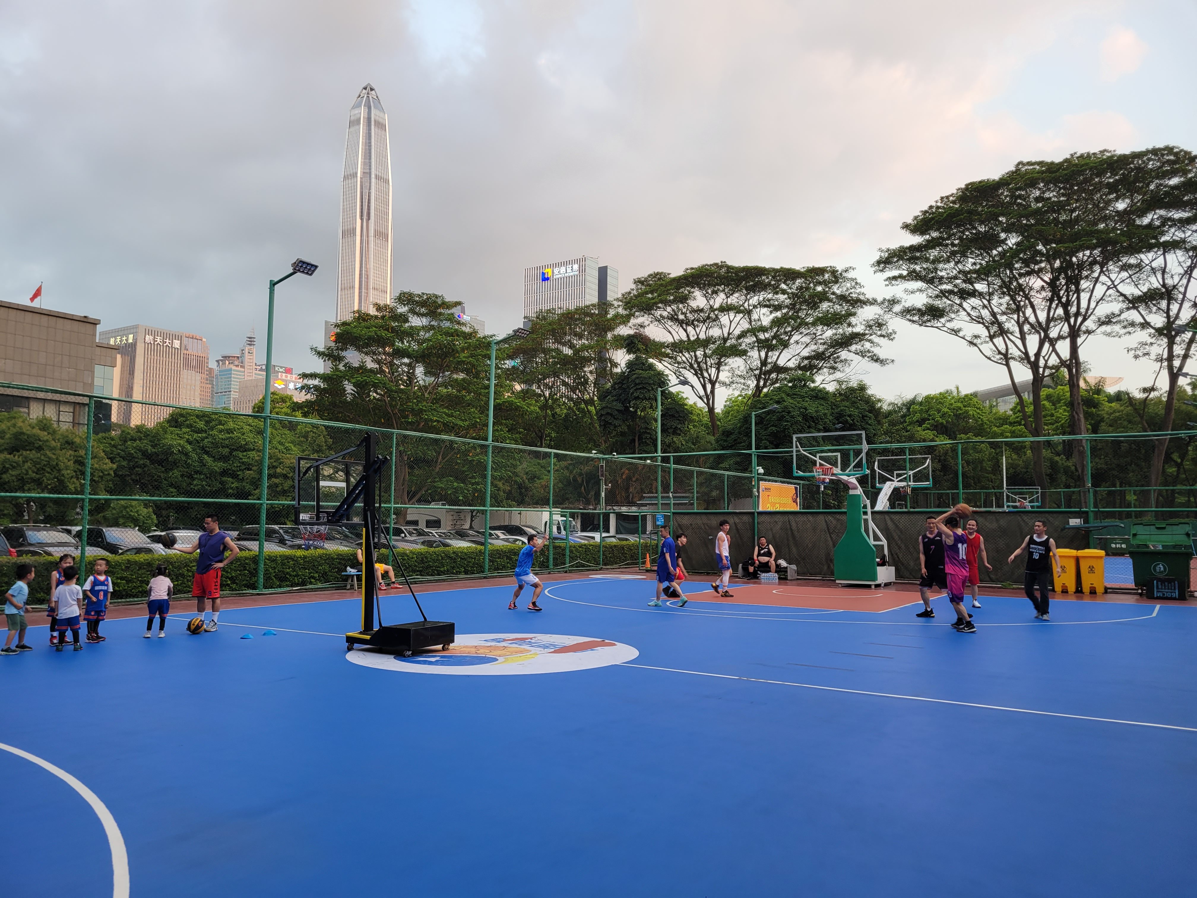 场地封面-特区报社篮球场