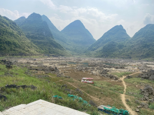 神秘湖旅行图片 3