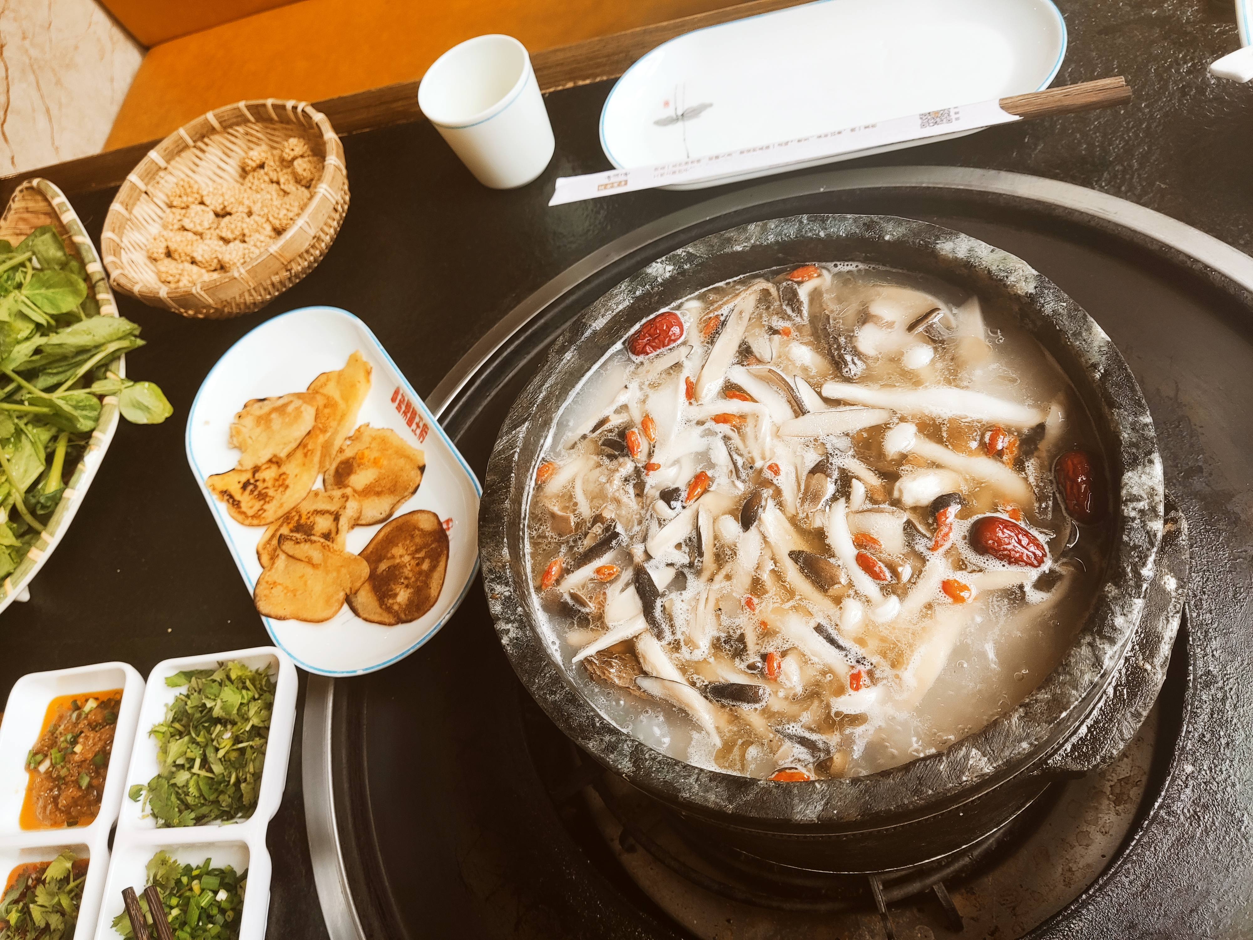 盐帮菌王府(林芝总店)