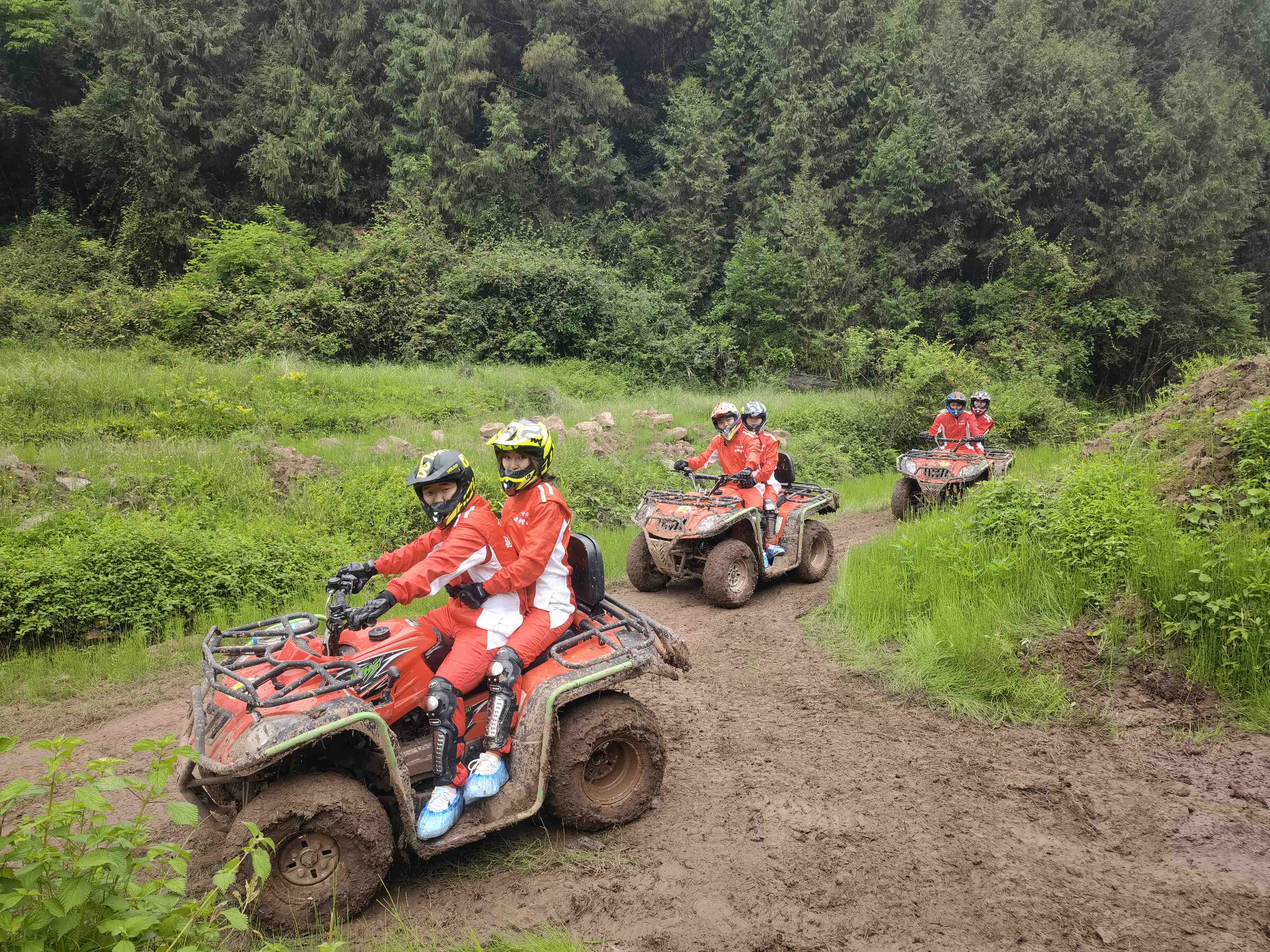 七彩湖风景区旅行图片 1