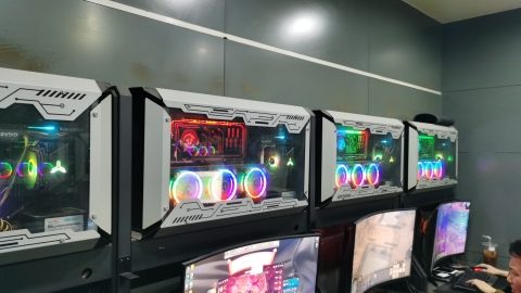 摩非电竞茶室(青峰路店)