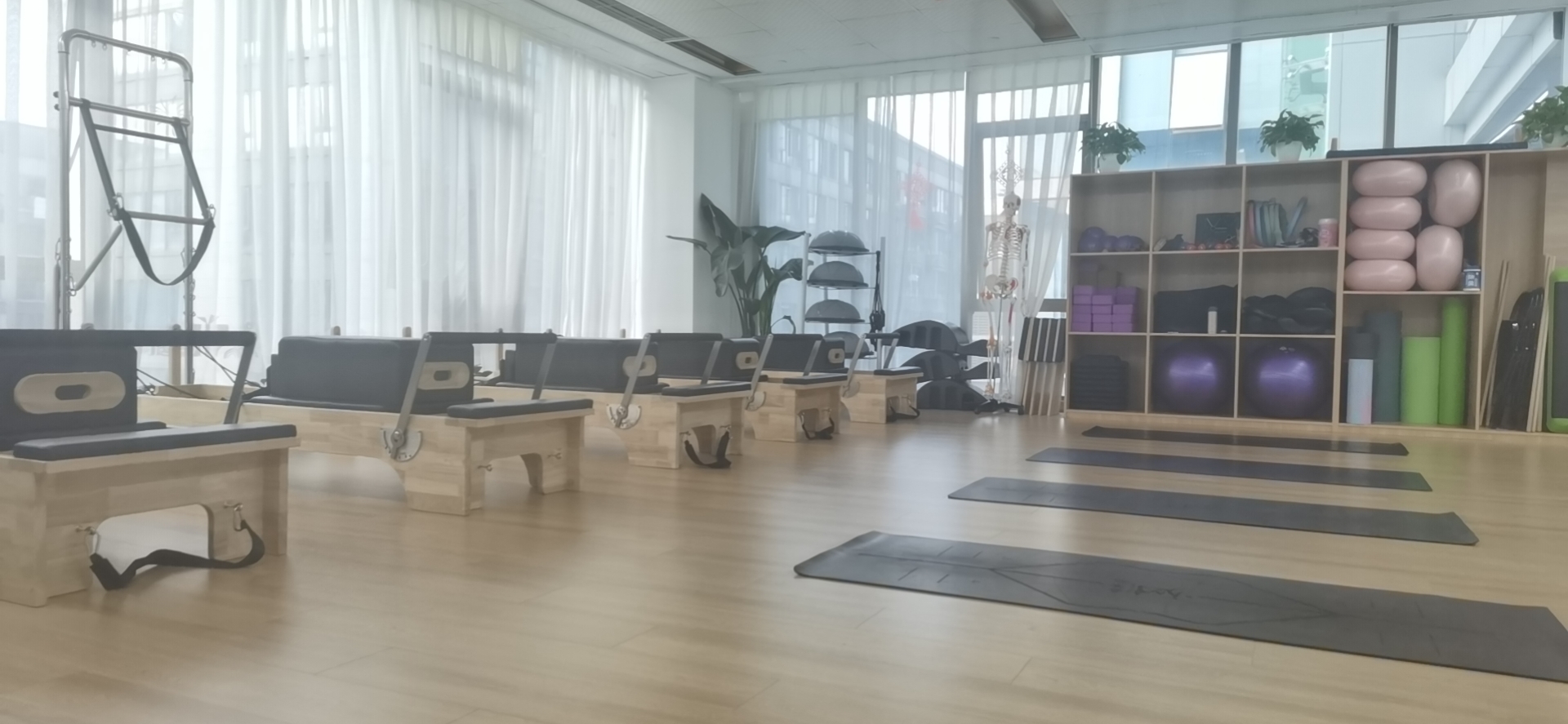 场地封面-六月.瑜伽普拉提生活馆(富力天贸广场店)