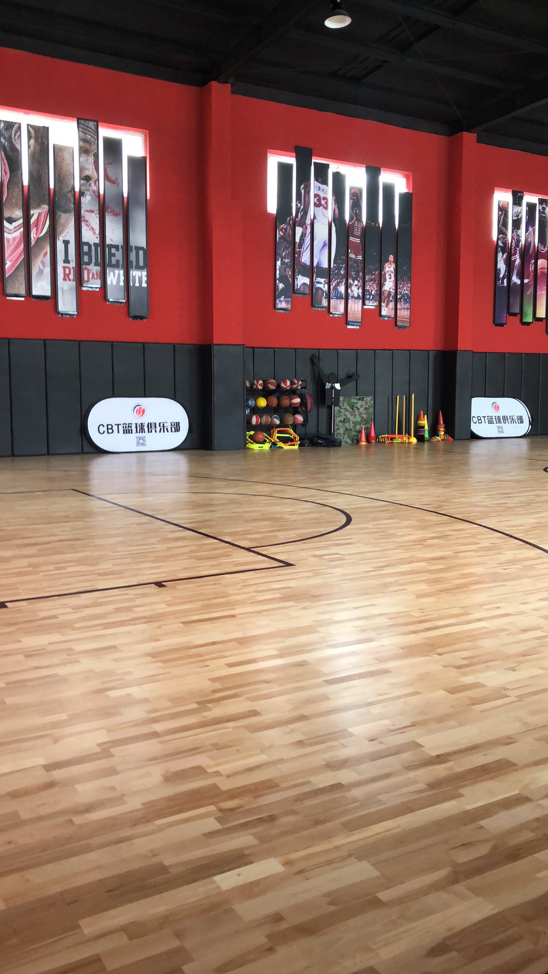 场地封面-CBT篮球公园