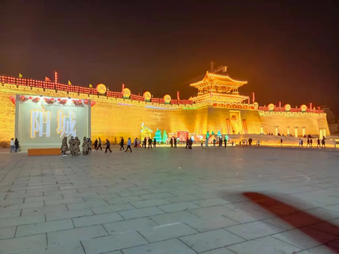 东门广场旅行图片 1