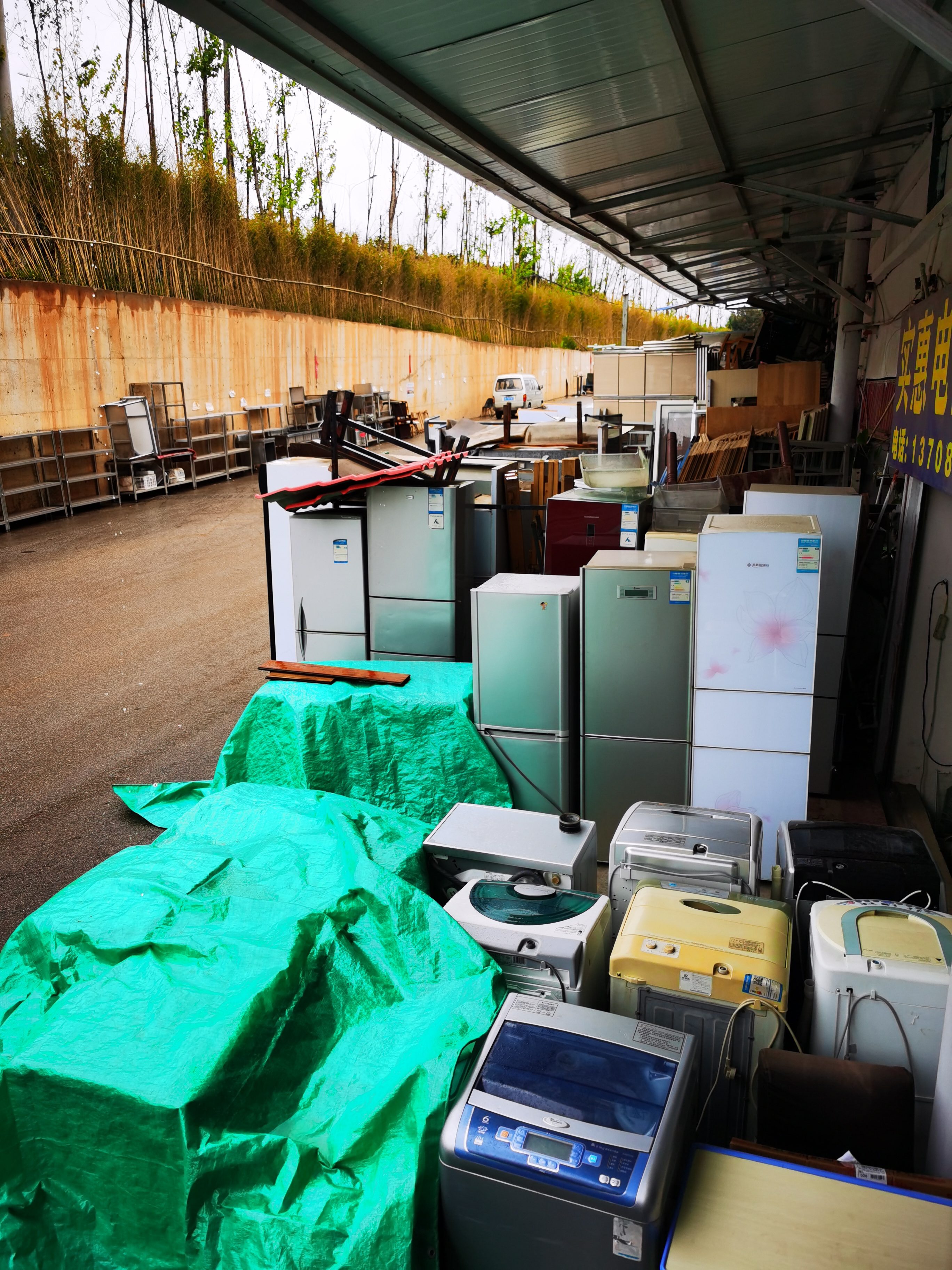 小石坝新旧家具市场