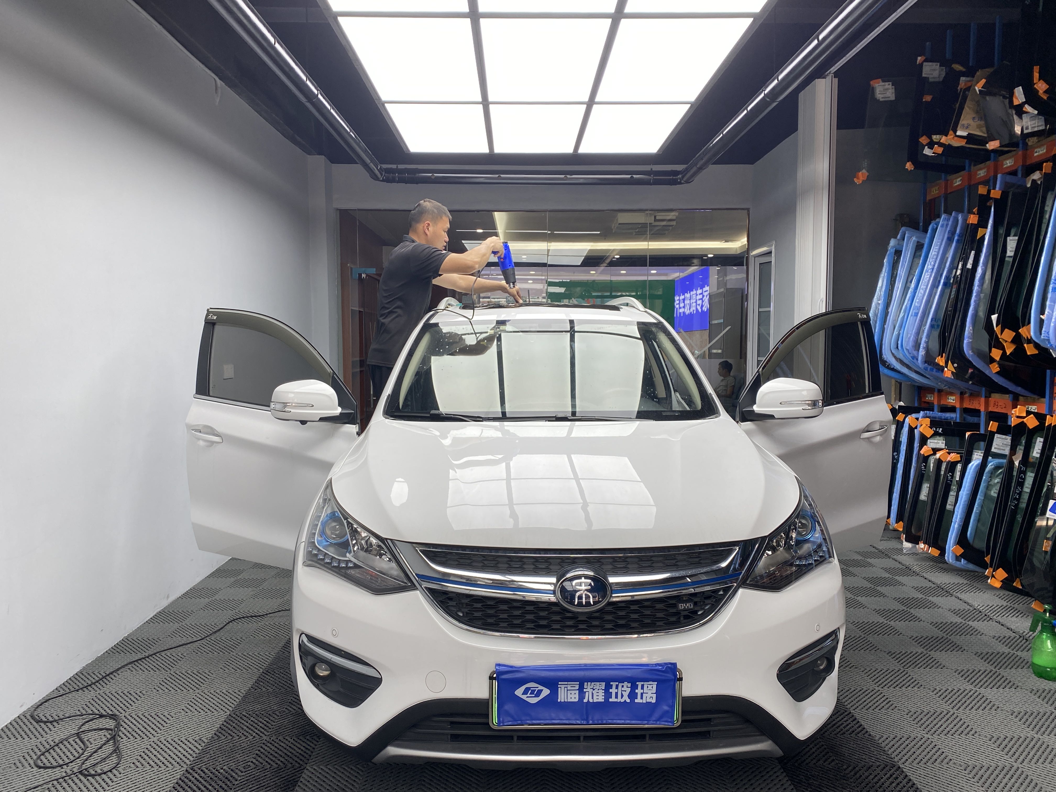 福耀汽车玻璃专家(沙井旗舰店)