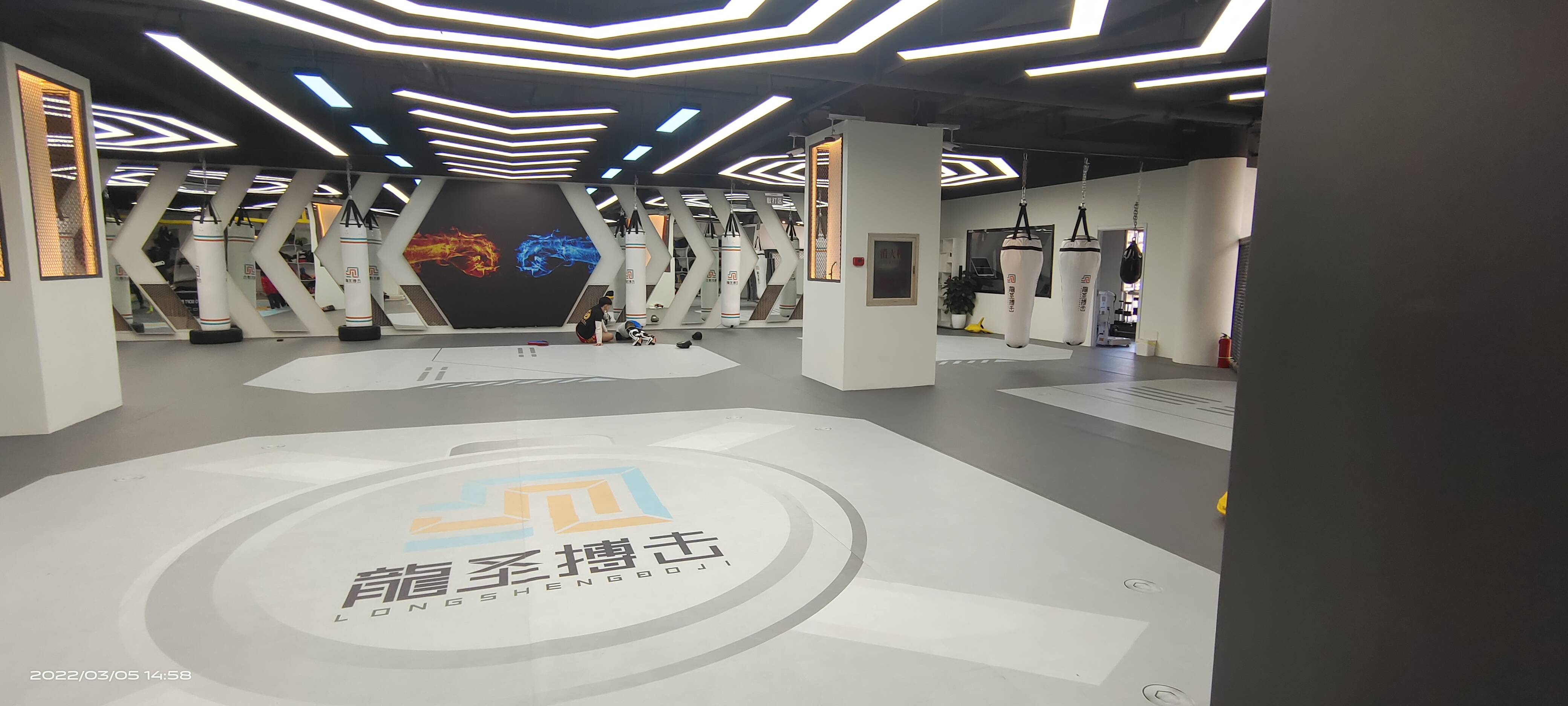 场地封面-龙圣搏击国际俱乐部(武夷花园店)