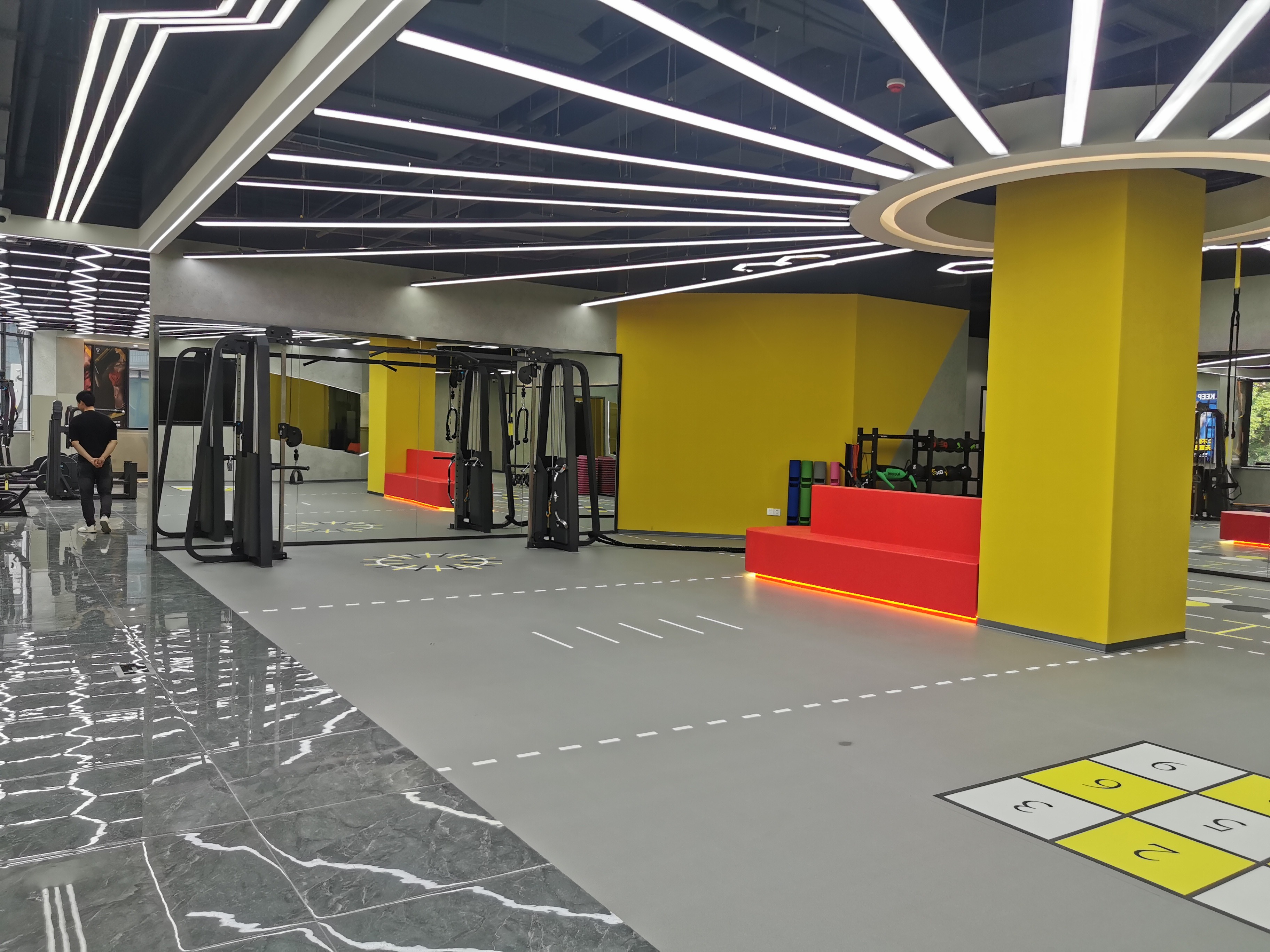 场地封面-反三角健身空间