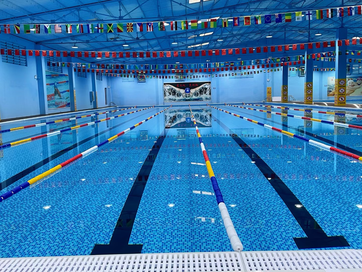 场地封面-乐游游泳馆(大龙旗舰店)