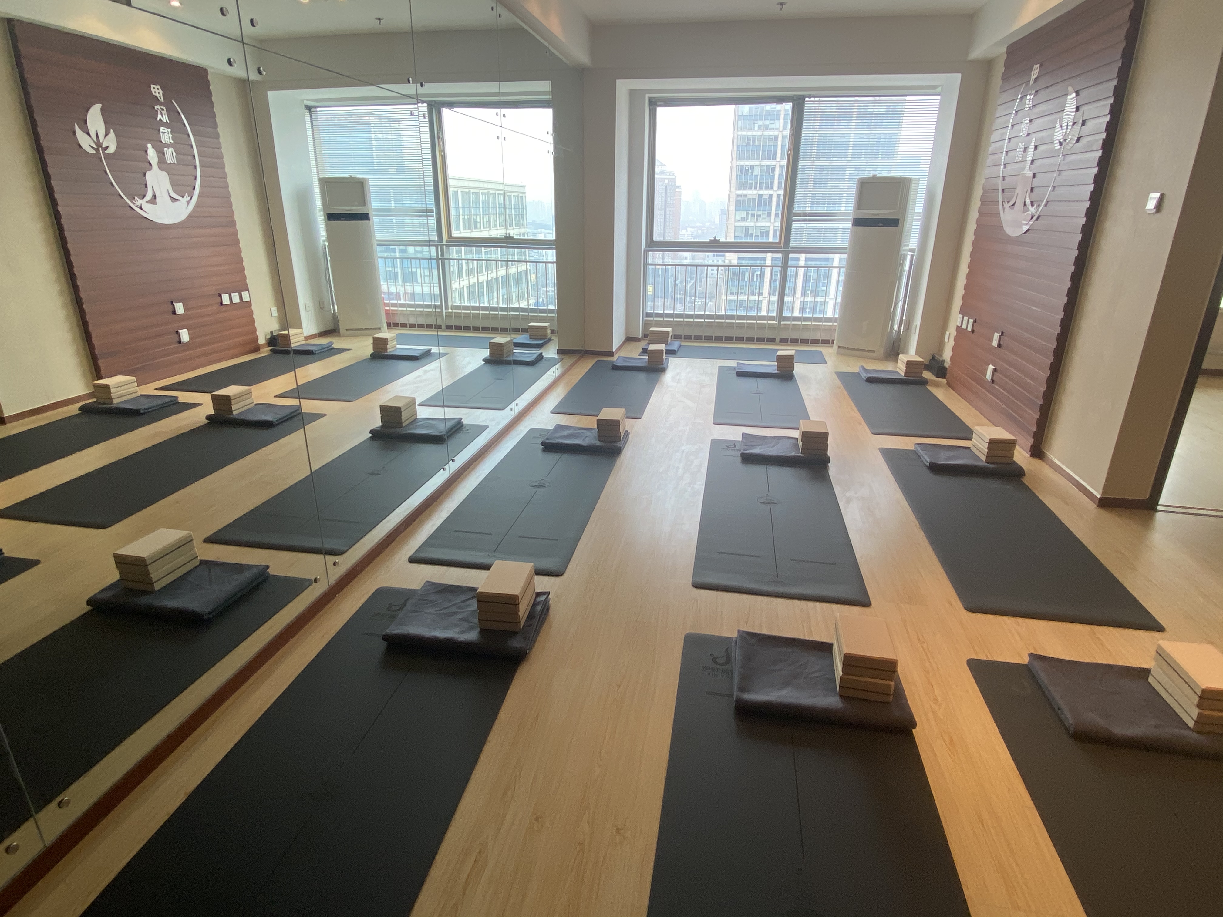 场地封面-伊欣瑜伽-普拉提(方恒国际店)